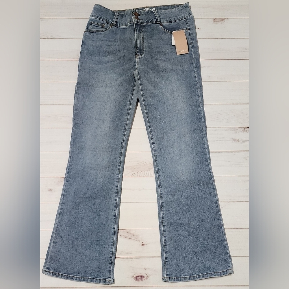JustFab Leilani Booty Lifter Bootcut Jeans Size 33 New With Tags